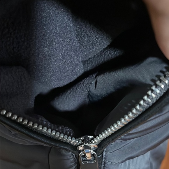 Guess winter jacket - Picture 9 of 9